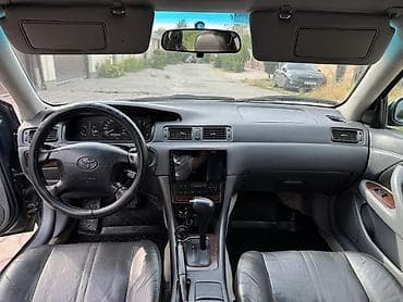 corolla 2004: Toyota Camry: 1997 г., 3 л, Автомат, Газ, Седан — 9