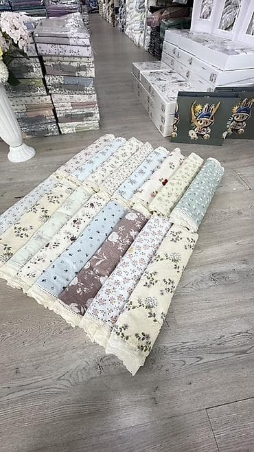 Набор декоративных тканевых дорожек/салфеток в рулонах с цветочным