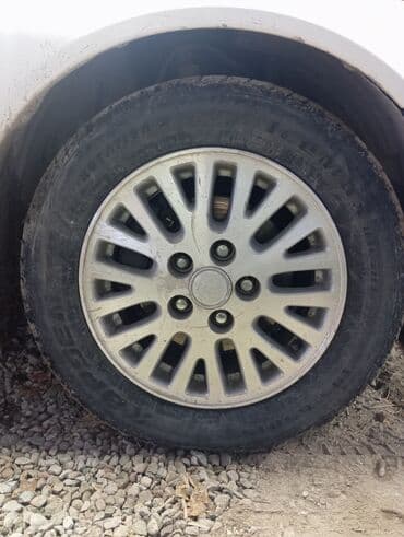 Шиналар жана дисктер: Дисктер R 15 Комплект, тешиктери - 5, Колдонулган — 3