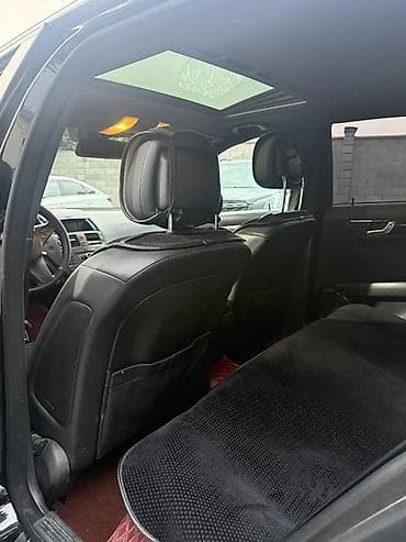 Mercedes-Benz C-Class: 2010 г., 3 л, Автомат, Бензин, Седан — 8
