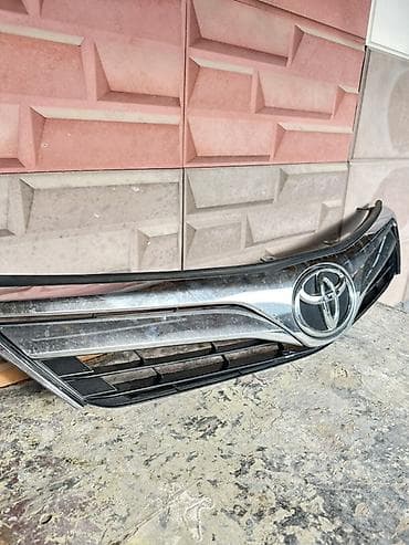 масляные радиаторы: Решетка радиатора Toyota 2011 г., Б/у, Оригинал — 4