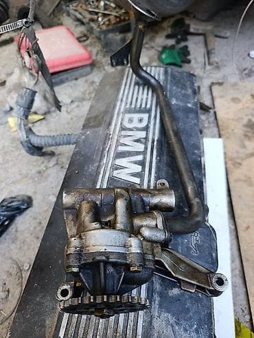 Масляный насос с маслоприёмником для BMW. Описание: - Механический