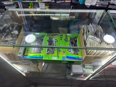 Задается 2 витрины в ЦУМе в подвале,отдел Glyx24