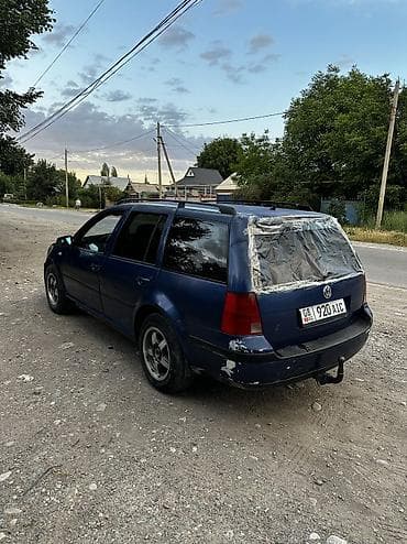 Унаа: Volkswagen Golf Variant: 2001 г., 1.6 л, Кол менен иштөөчү, Бензин, Универсал — 5