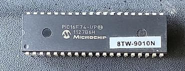 raspberry pi: Микроконтроллер Microchip PIC16F74-I/P (DIP-40) - 8‑битное ядро PIC16 — 1