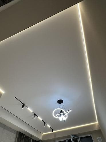 трек потолок: Натяжные потолки с интегрированной подсветкой и световыми линиями - — 8