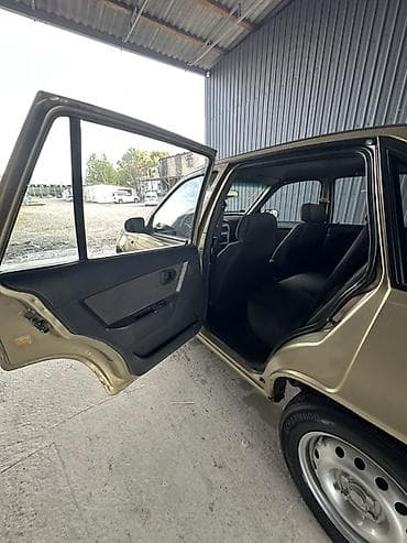 shevrolet blazer: Daewoo Nexia: 2010 г., Седан — 6