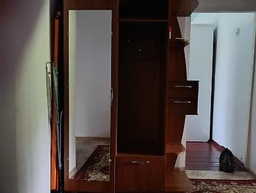 шкаф в прихожку: Прихожая модульная из ЛДСП, цвет тёплый орех. Состав и функционал: - — 1