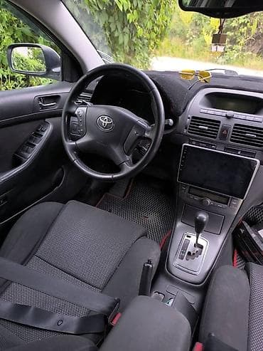 эвро коврик: Toyota Avensis: 2004 г., 2 л, Автомат, Бензин, Универсал — 5