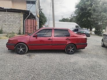 q7 audi: Volkswagen Vento: 1993 г., 1.8 л, Механика, Бензин, Седан — 3