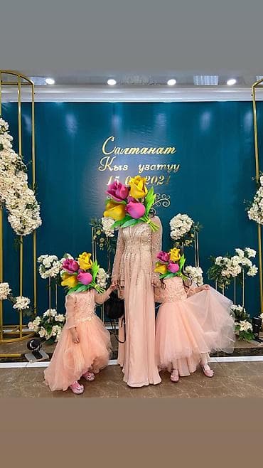 красивые вещи: Продаю очень красивое платье Б/У после химчистки, все камушки на — 1