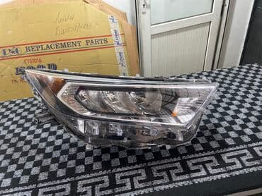 купить шотландского вислоухого котенка: Комплект передних фар Toyota — 1