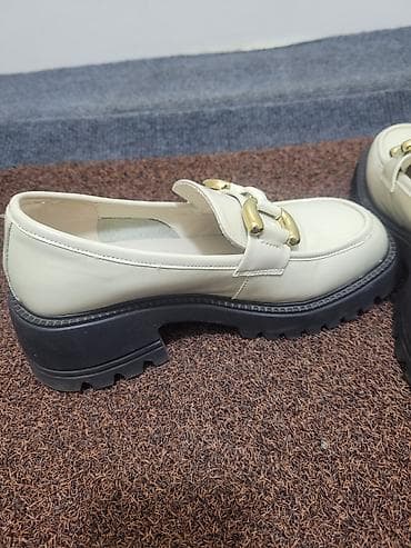 Жеке буюмдар: Женские лоферы с массивной подошвой - Цвет: молочно‑белый (кремовый — 3