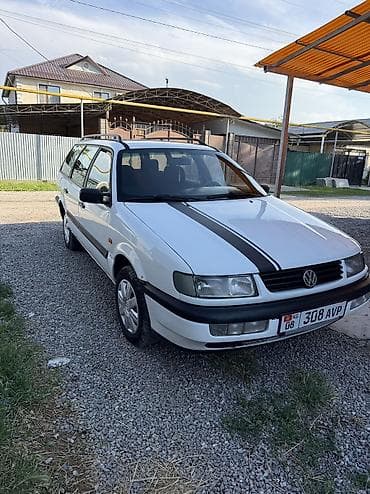 Volkswagen Passat Variant: 1995 г., 1.8 л, Механика, Бензин, Универсал