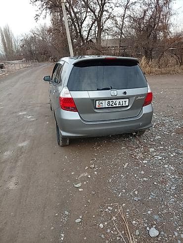 гольф 5: Honda Jazz: 2005 г., 1.4 л, Хэтчбэк — 1