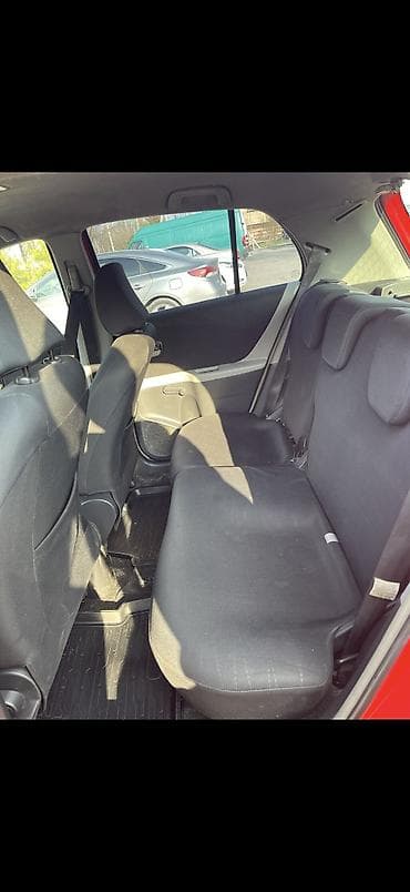 Продажа авто: Toyota Yaris: 2008 г., 1.4 л, Робот, Дизель, Хэтчбэк — 10