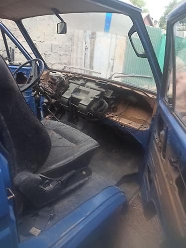 te 37: Volkswagen Transporter: 1987 г., 1.8 л, Механика, Бензин, Бус — 5