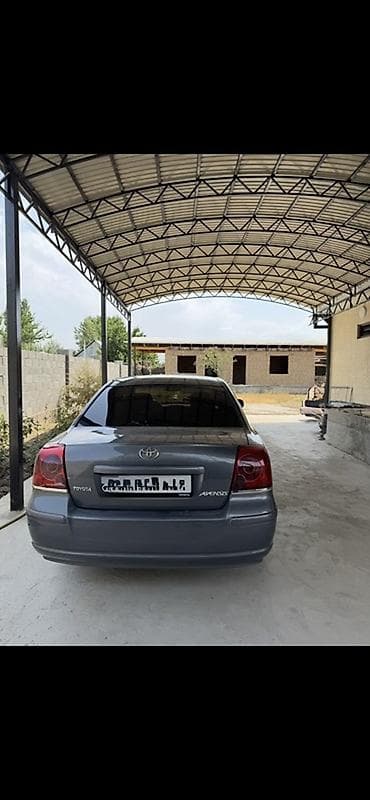с4 2: Toyota Avensis: 2004 г., 1.8 л, Автомат, Газ, Седан — 2