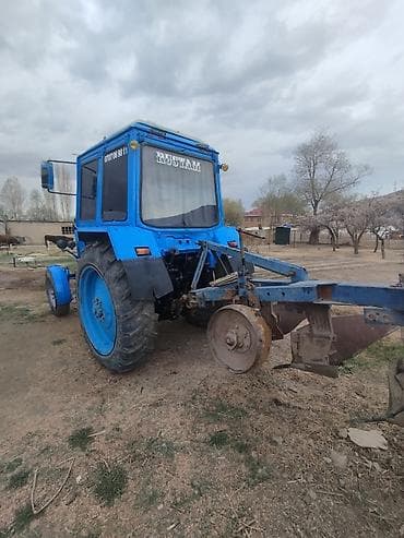 Агродроны: Трактор колесный, с кабиной. - Цвет: синий. Закрытая остекленная — 5