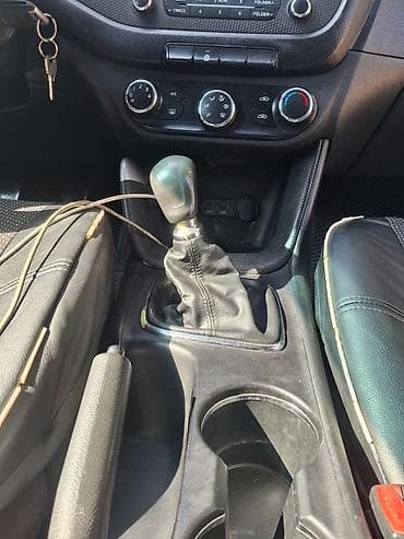 kia сид: Kia Ceed: 2014 г., 1.6 л, Механика, Бензин, Универсал — 9