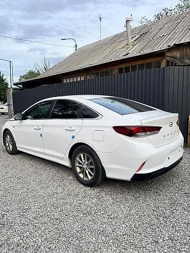 prius v: Hyundai Sonata: 2019 г., Автомат, Бензин, Седан — 5