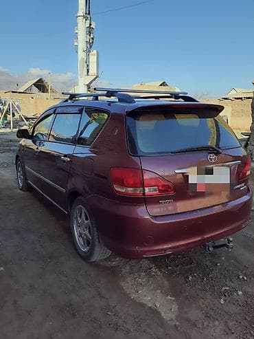 transporter multivan: Toyota Avensis Verso: 2002 г., 2 л, Автомат, Бензин, Минивэн — 2