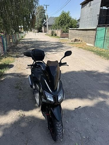 усктер: Макси-скутер 150 куб. см, Бензин, Новый — 4