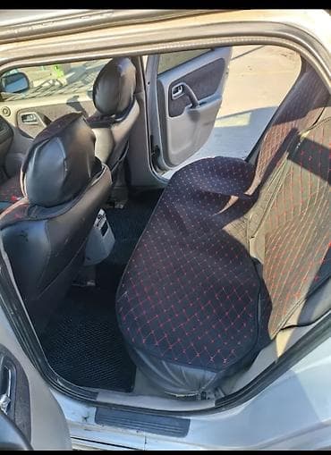 Nissan Primera: 2000 г., 2 л, Вариатор, Бензин, Универсал — 8