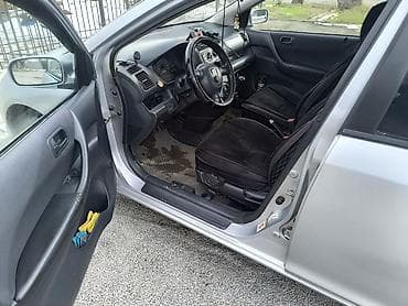 smart fortwo: Honda Civic: 2001 г., 1.4 л, Механика, Бензин, Хэтчбэк — 1