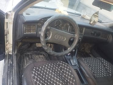 Audi 80: 1992 г., 2 л, Автомат, Бензин, Седан — 5