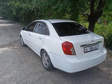 Продажа авто: Chevrolet Lacetti: 2004 г., 1.5 л, Автомат, Бензин, Седан — 3