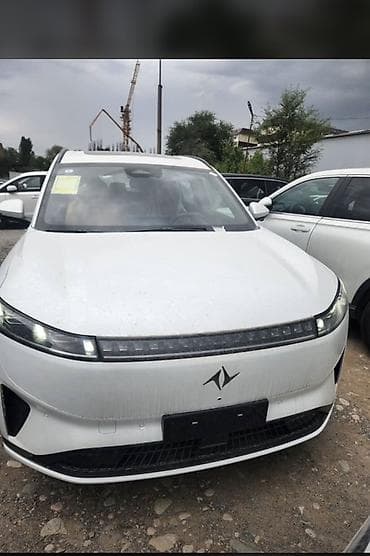 ули дадан: Dongfeng : 2025 г., 1.5 л, Автомат, Гибрид, Внедорожник — 1