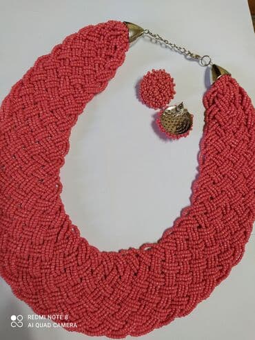 Киреге берилүүчү кийимдер: Ожерелье из бисера и серьги гвоздики,ручная работа,шикарно смотрится и — 4