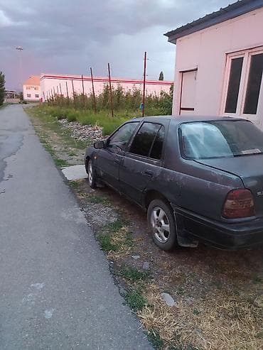 Транспорт: Nissan Sunny: 1991 г., 1.4 л, Механика, Бензин, Седан — 3