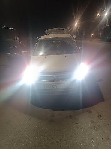 Honda Stream: 2004 г., 1.7 л, Автомат, Бензин, Универсал