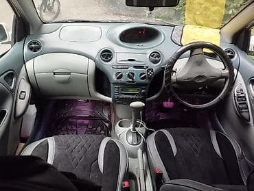 лаба: Toyota Vitz: 2001 г., 1 л, Автомат, Бензин, Хэтчбэк — 7