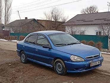 дэу матиз 1: Kia Rio: 2001 г., Кол менен иштөөчү, Бензин, Седан — 2