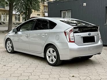 highlander 2012: Toyota Prius: 2015 г., 1.8 л, Автомат, Гибрид, Хэтчбэк — 4