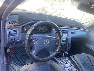 Транспорт: Mercedes-Benz E-Class: 2000 г., 3.2 л, Автомат, Бензин, Седан — 6