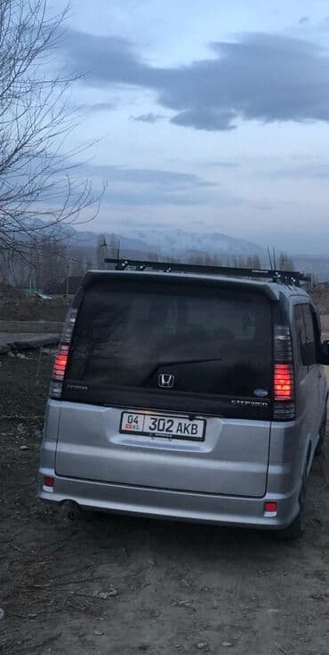 дверь степ вагон: Honda Stepwgn: 2004 г., 2 л, Автомат, Бензиновая, Минивэн — 2