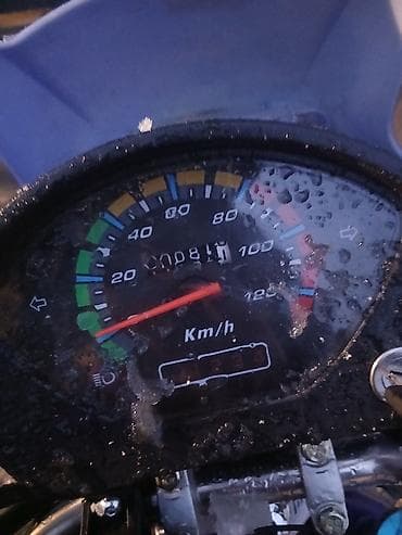 скутер 20000: Велосипед с мотором 48 куб . выложения нету. пробег сейчас 600 км — 2