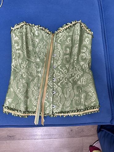 Корсеты новые с фронтальной застёжкой-бюск и шнуровкой на спине