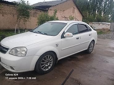 мега авто: Chevrolet Lacetti: 2003 г., 1.6 л, Седан — 5