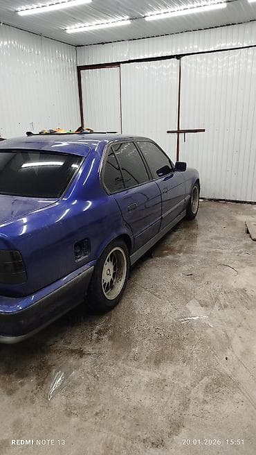 бмв 17: BMW 325: 1993 г., 2.5 л, Седан — 5