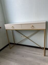консоль стол: Отличный Стильный туалетный/консольный столик состояние как новое — 3