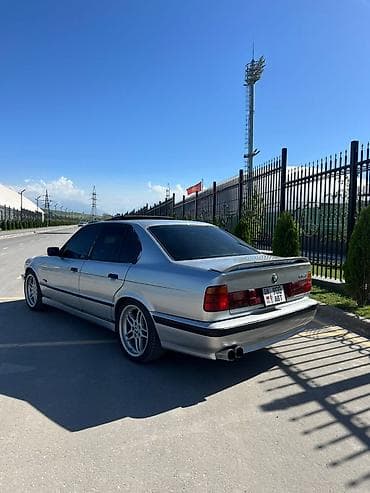 bmw 1994: BMW 5 series: 1992 г., 2.8 л, Механика, Бензин, Седан — 1