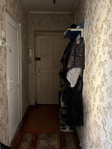 Квартиры: 2 комнаты, 40 м², 3 этаж, Косметический ремонт — 4