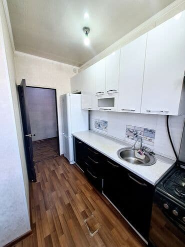 меняю доплатой мне: 4 комнаты, 80 м², 106 серия, 8 этаж, Косметический ремонт — 3