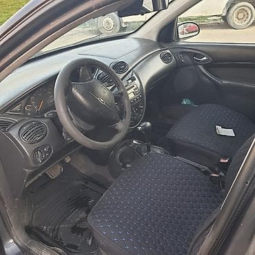 Ford Focus: 2001 г., Автомат, Хэтчбэк