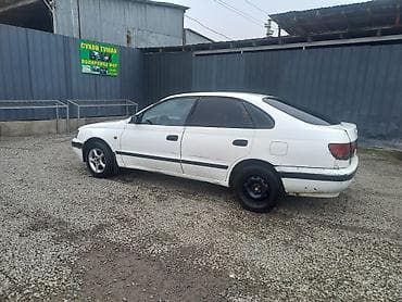 е38 бампер: Toyota Carina E: 1993 г., Бензин, Седан — 4